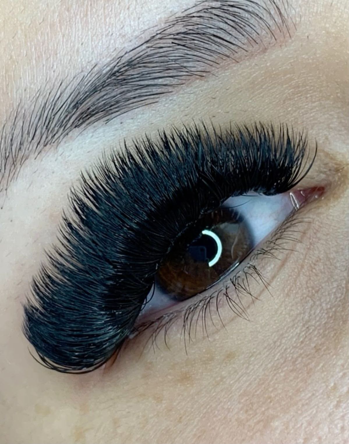 Wanja Lashes Holder 10